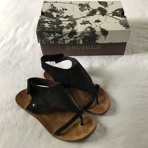 Neosens sandals size 38 black